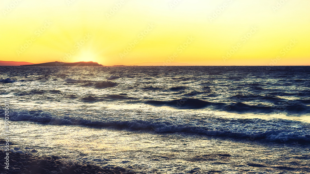 Obraz premium Sunset in Mykonos, Greece