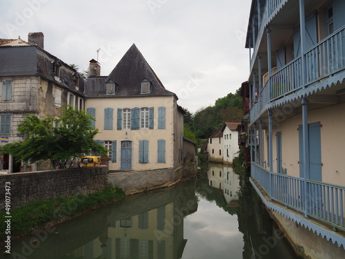 Salies de Bearn, Francia. Localidad francesa a orillas del rio Saleys.