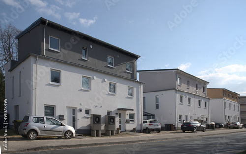 A row of newly built semi detached housing  © Rickardo