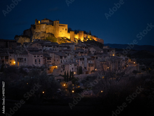 Night in Alqu  zar  Huesca  Spain
