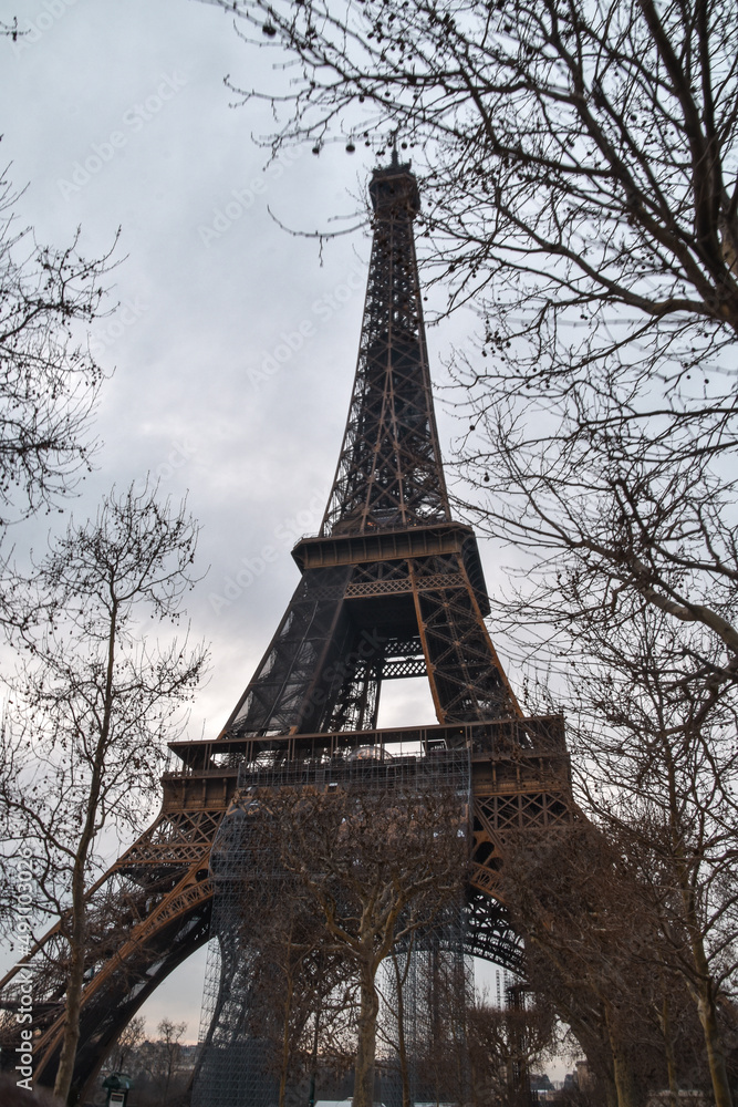 Foto de la Torre Eiffel en París, Francia
