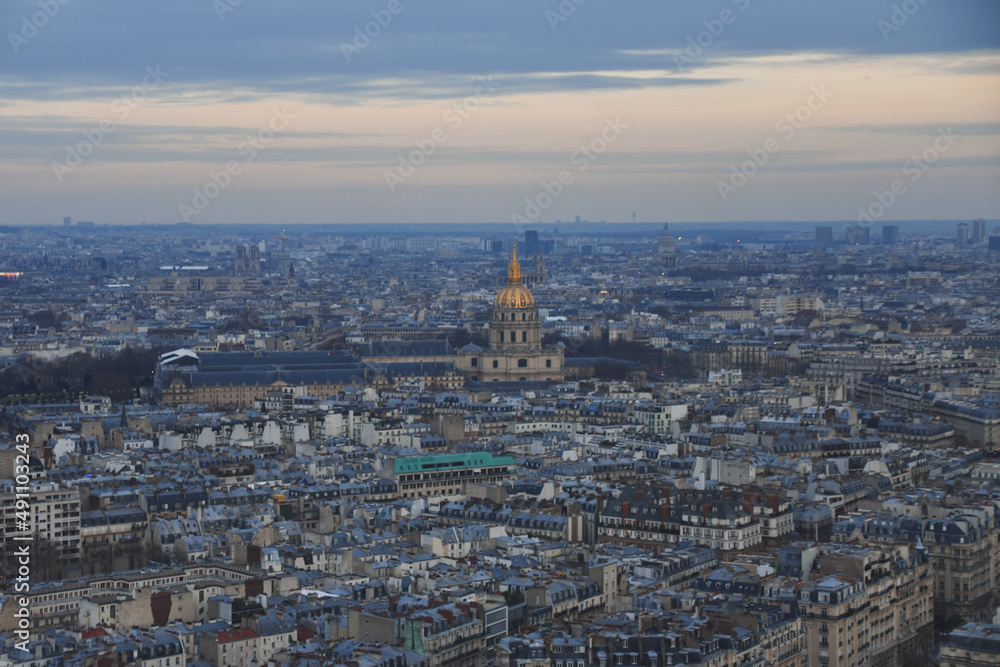 Foto de los eificios de la ciudad de París vistos desde la Torre Eiffel