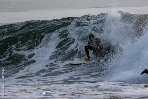 Surfing winter waves at Rincon point in California © L. Paul Mann