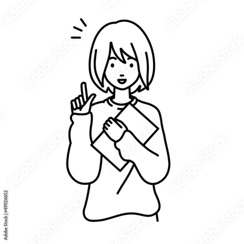 立って書類を手に持って何かひらめいたリモートワークの女性