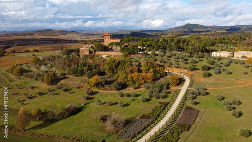 Typical country estate in Tuscany Italy - amazing aerial view © 4kclips