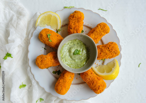 Delicious and healthy homemade meal. Spicy Tuna Croquette with Pesto & Mayo Dip. Great snacks for between meals or after meal appetiser.