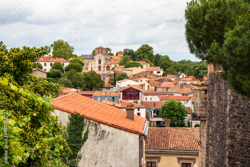 Clisson. Les toits de la ville.  Loire-Atlantique.  Pays de la Loire photo