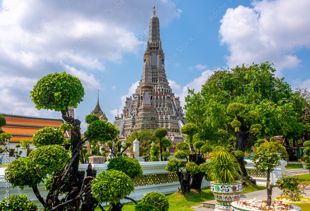 Landmark Wat Arun Buddhist Temple in Bangkok