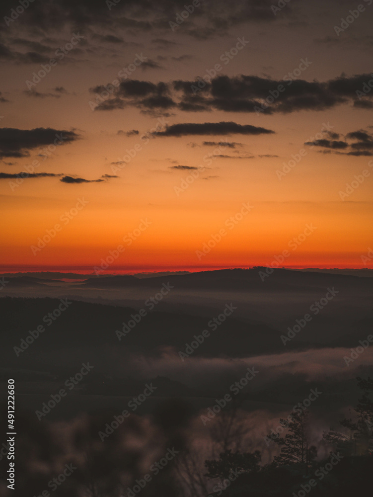 Sonnenaufgang mit Nebel in der Sächsischen Schweiz