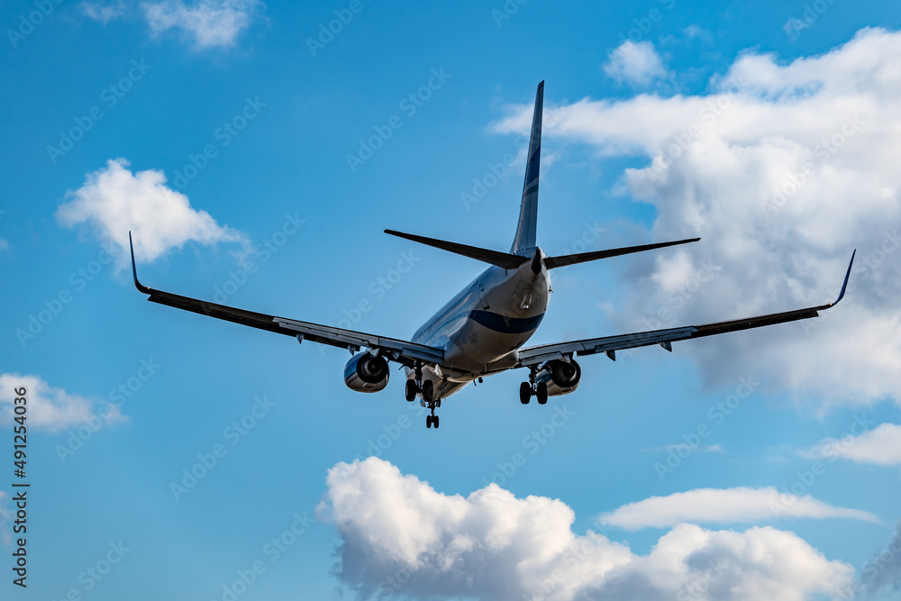 samolot-lotnisko-lądowanie - obrazy, fototapety, plakaty 