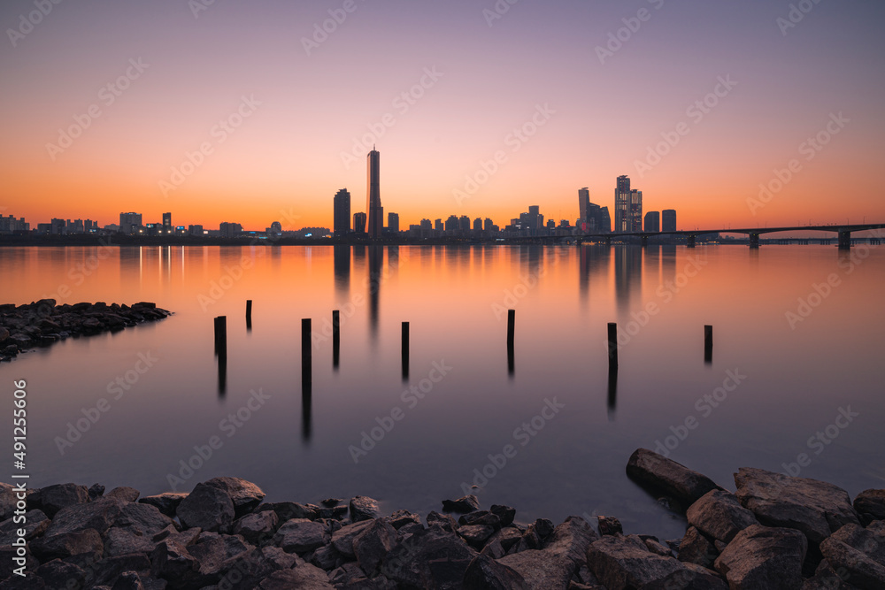 han river and 63 bulding in south korea