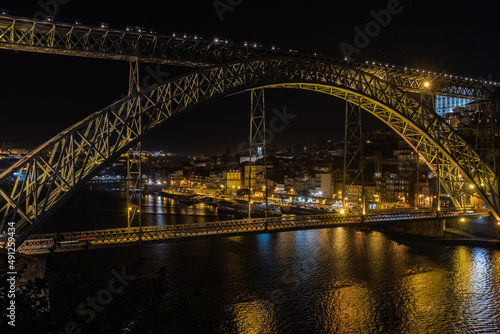Bridge Dom Louis Porto Portugal at night a double-deck metal arch bridge © Riccardo Cirillo