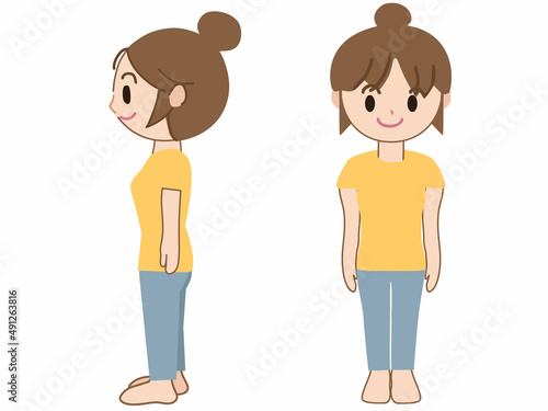 ル	骨盤矯正_姿勢良く立っているかわいい女性