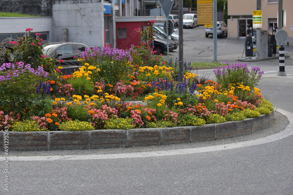 Blumen im Kreisverkehr