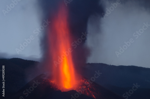 Volcanic eruption. Cumbre Vieja Natural Park. La Palma. Canary Islands. Spain. © Víctor