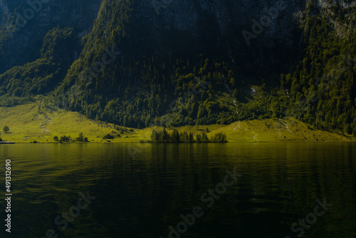 Obersee mit Spiegelung, Wanderung Königssee photo