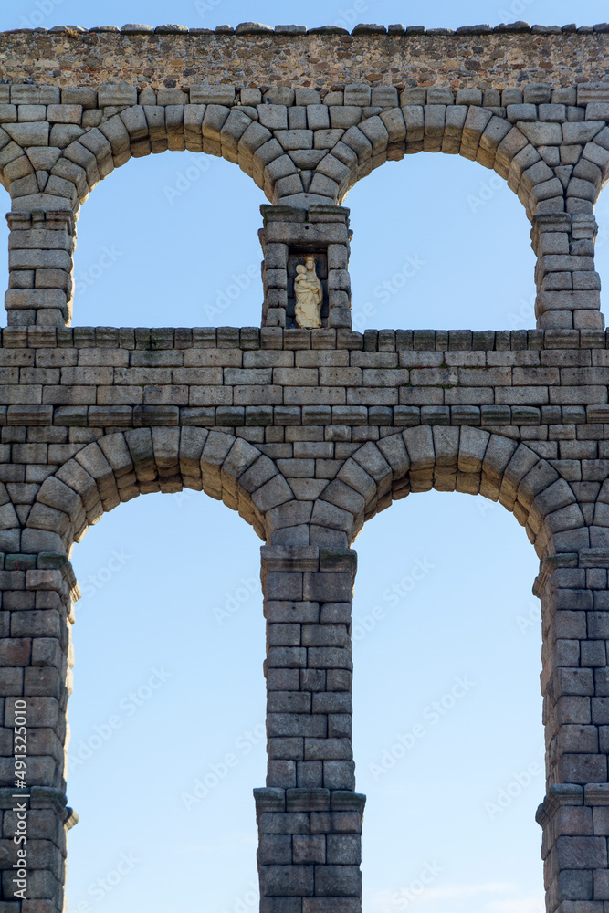 Viaducto de la ciudad de Segovia, comunidad autonoma de Castilla y Leon, pais de España o Spain