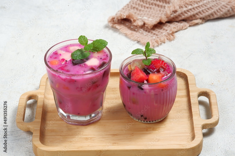 Es buah or sop buah-is an Indonesian iced fruit cocktail dessert. This ...