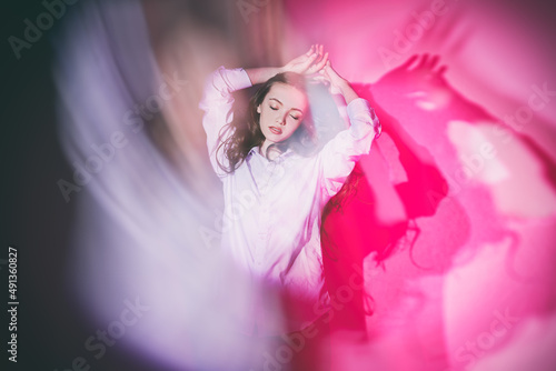 Photos peaceful young girl