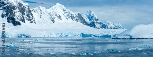 Billede på lærred Magnificent glacial landscapes, Orne Harbor, Graham Land, Antarctic Peninsula