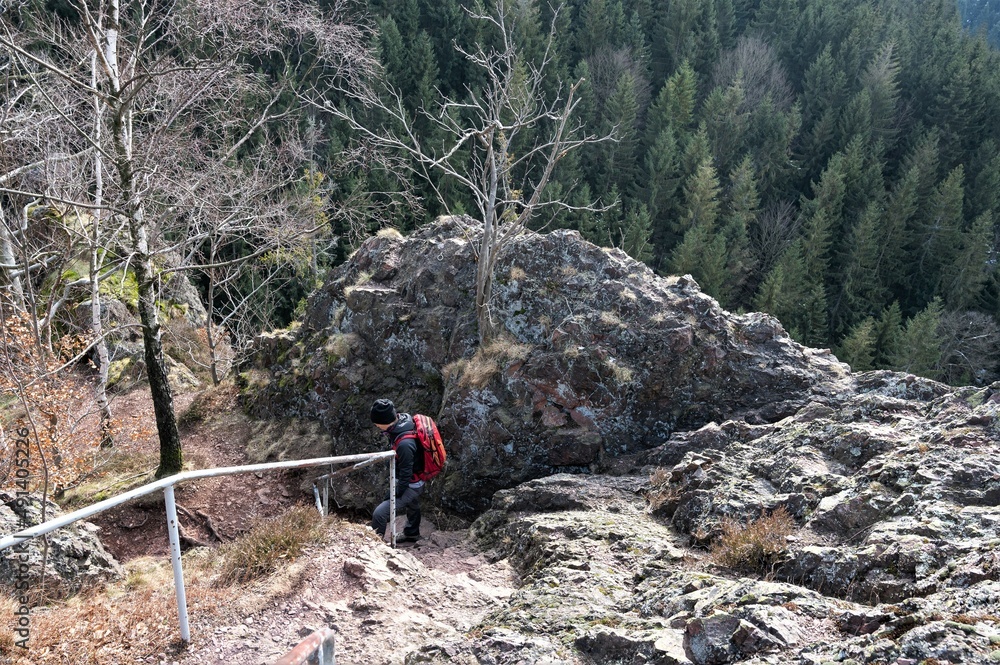 Wanderung im wild romantischen Lauchagrund bei Bad Tabarz in Thüringen - Abstieg vom Aschenbergstein Wanderung im wild romantischen Lauchagrund bei Bad Tabarz in Thüringen - Abstieg vom Aschenbergstein