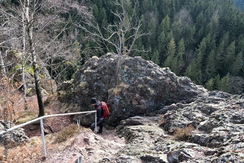 Wanderung im wild romantischen Lauchagrund bei Bad Tabarz  in Thüringen - Abstieg vom Aschenbergstein photo