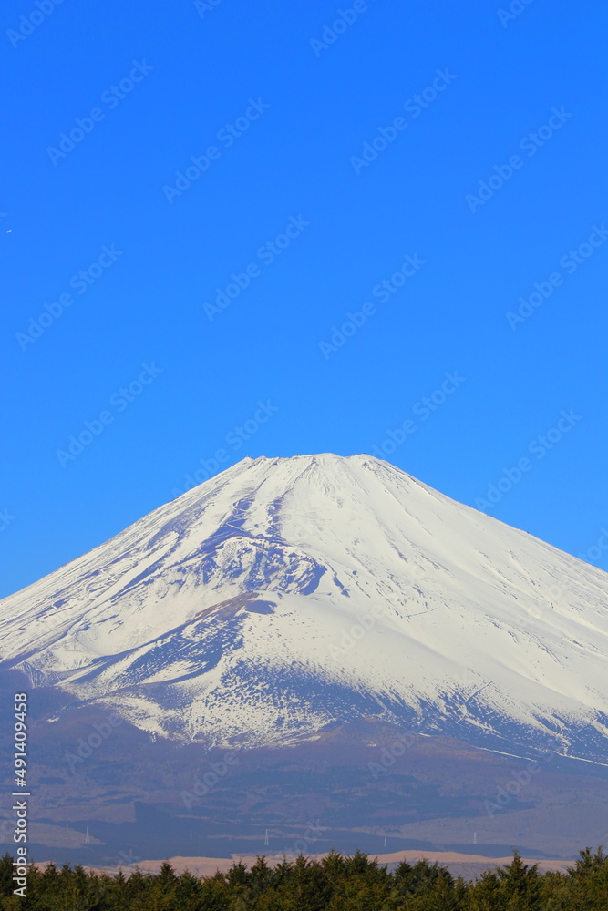 富士山と青空　静岡県御殿場からの風景　世界遺産