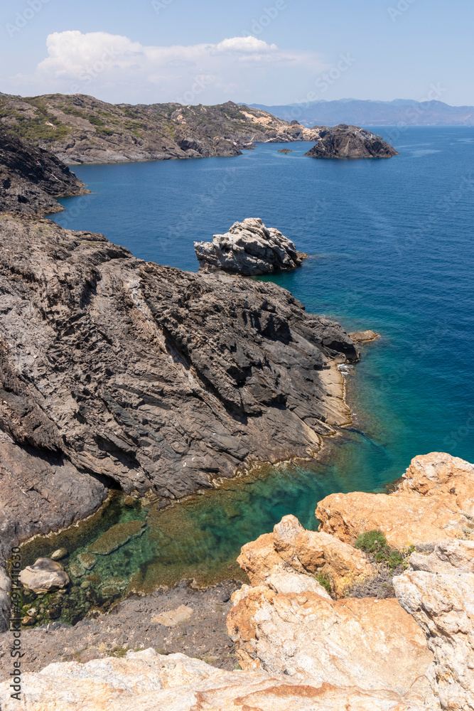 Obraz premium Mediterranean coast at Cap de Creus in Girona on a summer day