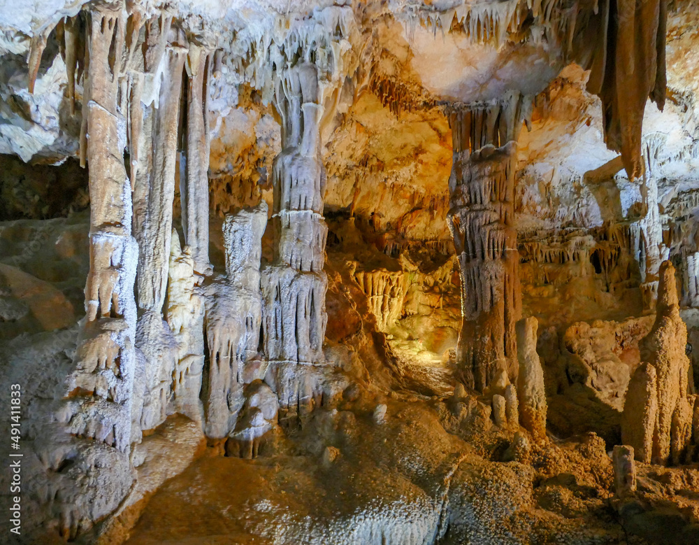 Flowstone cave