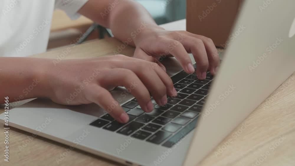 Close Up Of Hand'S Man Typing On Computer
