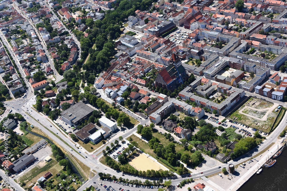 Greifswald, östliche Altstadt mit Hansering 2016