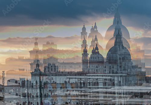 Basilika Santa Maria della Salute in Venedig im Abendlicht - Mehrfacheblichtung - multi exposure