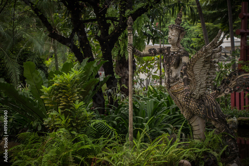 Escultura de Kinnaree en el Museo Erawan, Bangkok