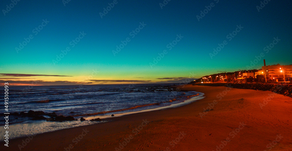Sonnenuntergang am Strand von Figueira da Foz, Portugal