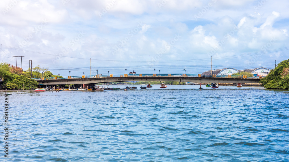 Partial view of the Limoeiro bridge