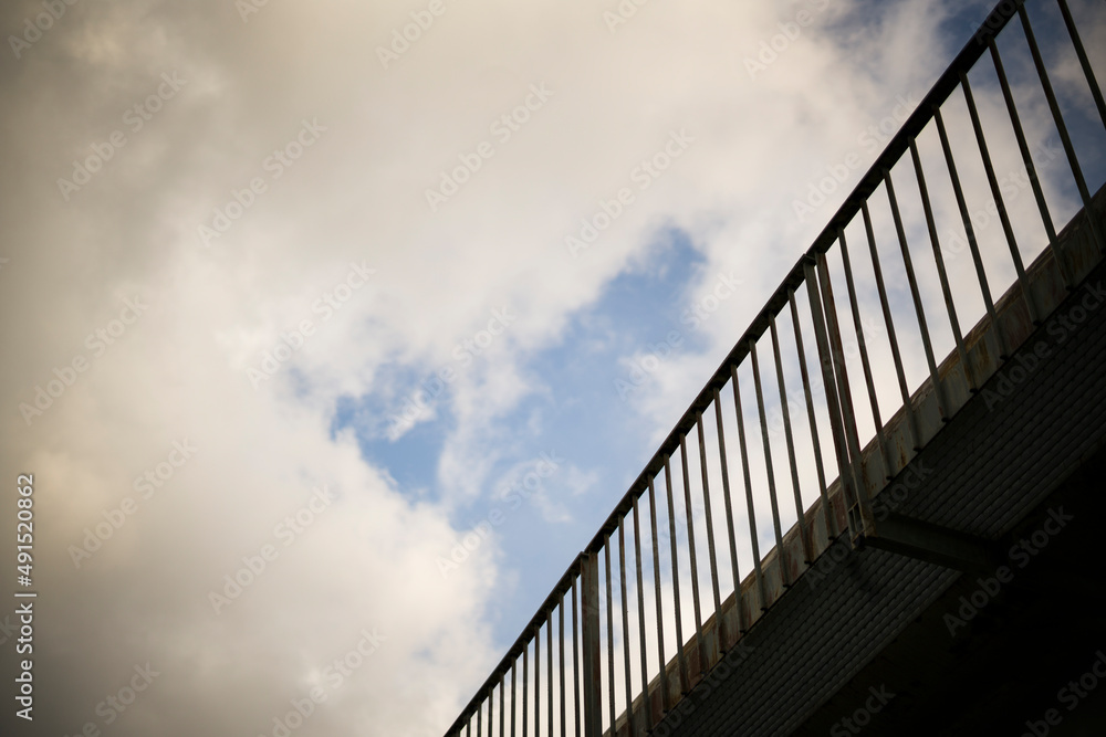 Obraz premium Bridge in the sky.