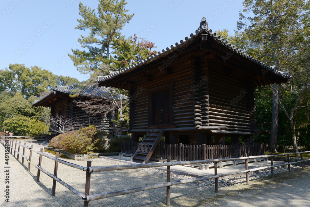 唐招提寺 経蔵と宝蔵 奈良市五条町 唐招提寺 経蔵と宝蔵 奈良市五条町