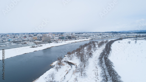 Wallpaper Mural 《岩手県》冬の北上市の街並み Torontodigital.ca