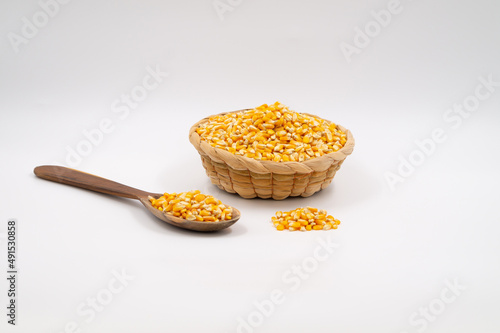 Corn. Cereal originating in America. It is one of the main foods worldwide.