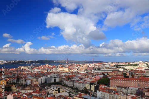 Lisbon cityscape © Tupungato