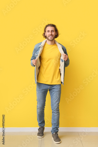 Handsome young man in styli...