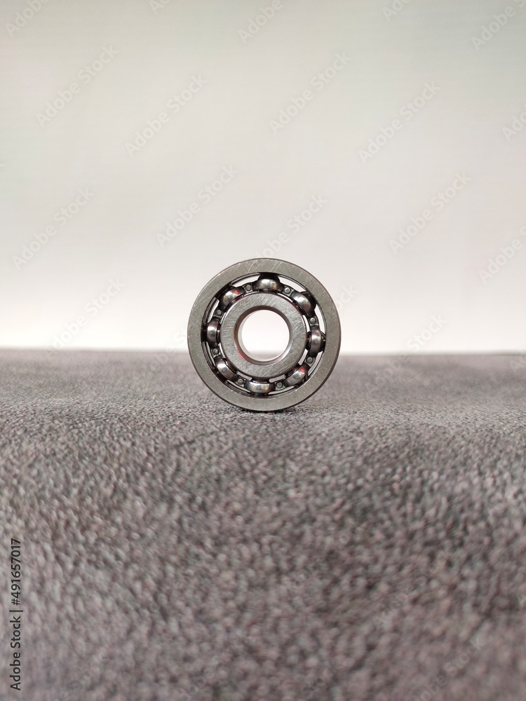 one small chunk measuring 6200, THIS BEARING IS USED FOR MACHINERY PURPOSES. INDONESIA 2022 one small chunk measuring 6200, THIS BEARING IS USED FOR MACHINERY PURPOSES. INDONESIA 2022