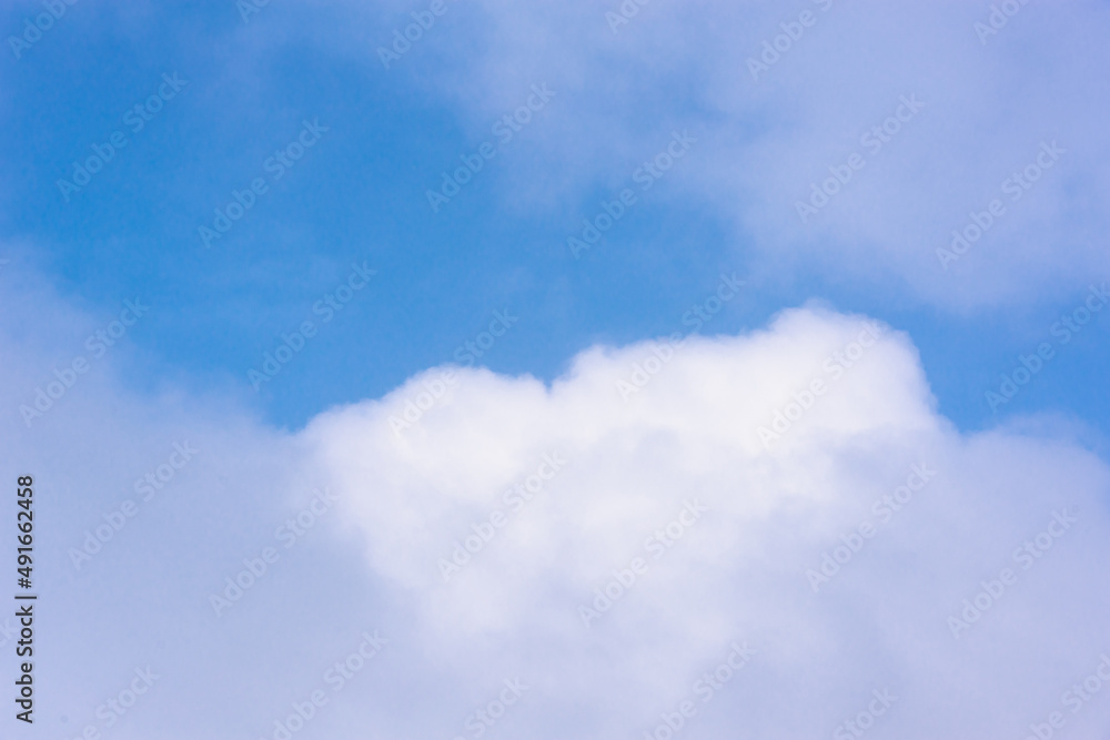 Obraz premium Blue sky, white clouds. Texture for the background.