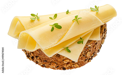 Foto Gouda cheese slices on rye bread isolated