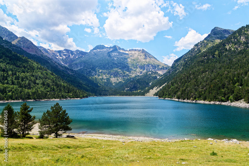 Fototapeta Naklejka Na Ścianę i Meble -  oredon lake in summer france