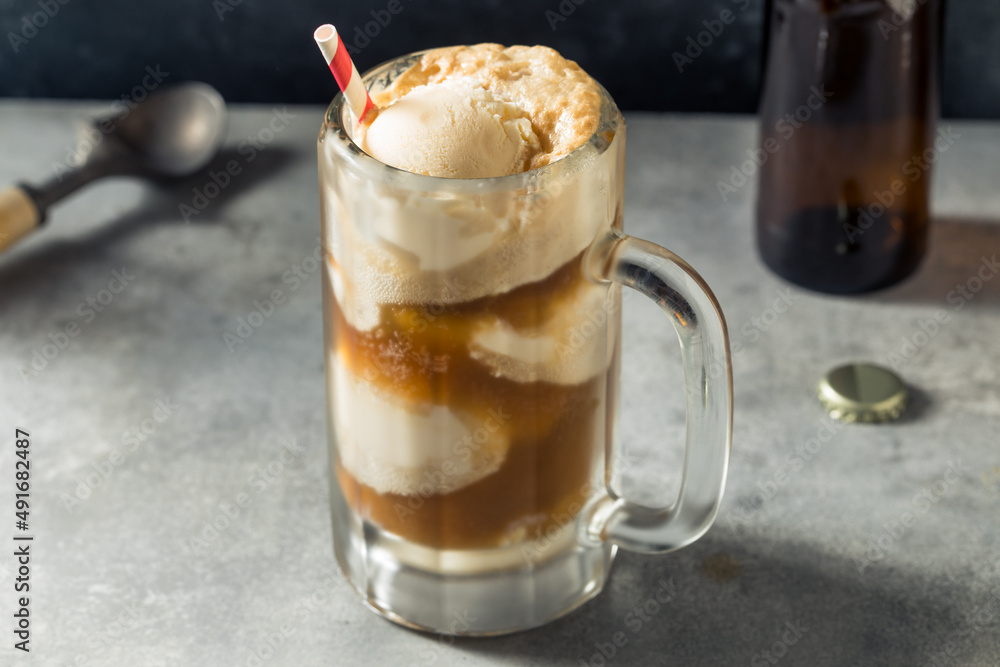 Cold Frozen Root Beer Float Cold Frozen Root Beer Float