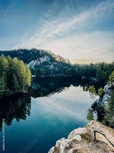 Fototapeta Naklejka Na Ścianę i Meble -  lake and rocks before sunset