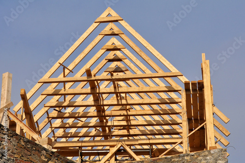 Lumber used for the construction or reconstruction of roofs. © orestligetka