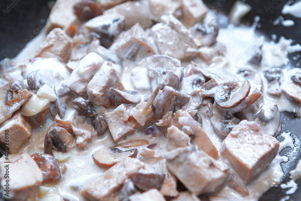 Mushrooms with sour cream Mushrooms with sour cream