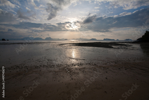 Sunrise over the Tropical Beach in Southern Thailand © maodoltee